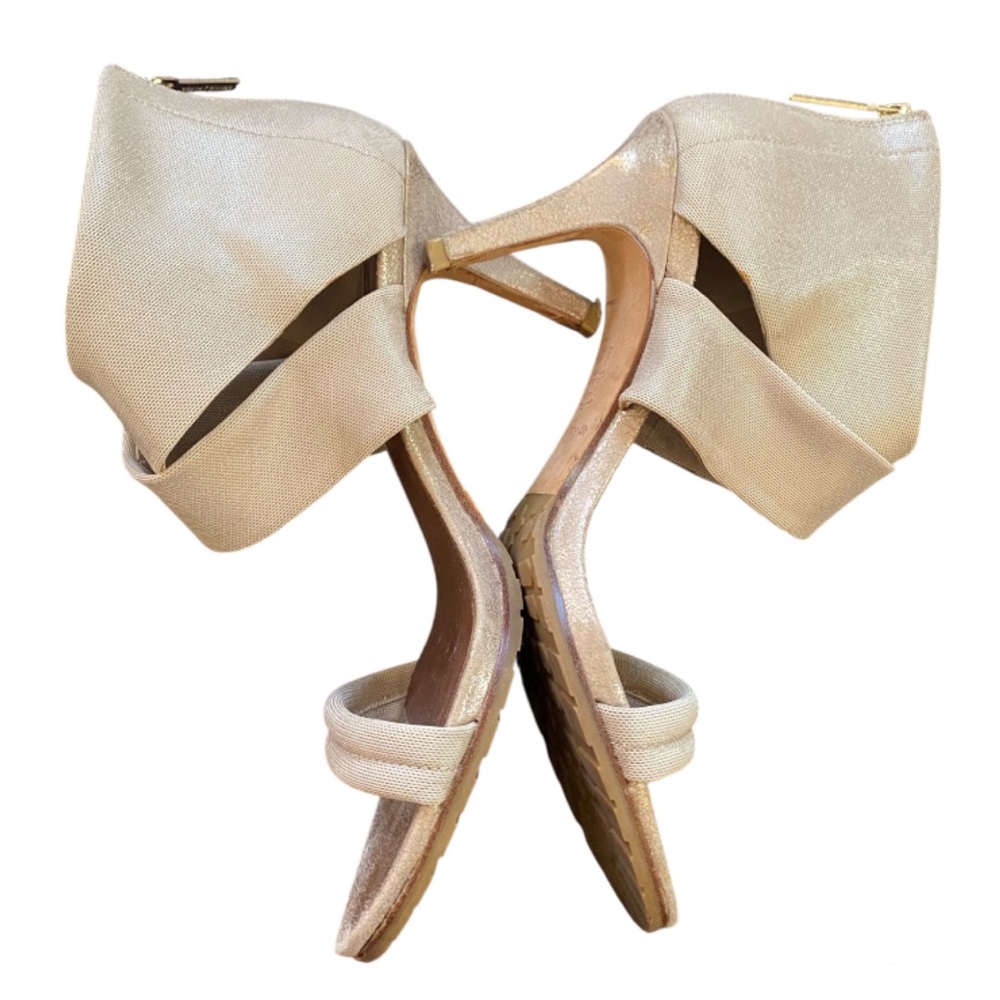 Donald Pliner Tilly Heels Size 8.5 M Tan Champagne Gold Shimmer Fabric Zip - Picture 4 of 9